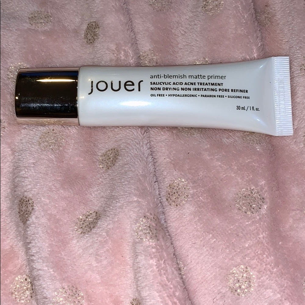Jouer anti blemish matte primer